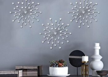 Bling Decor Divides Opinion